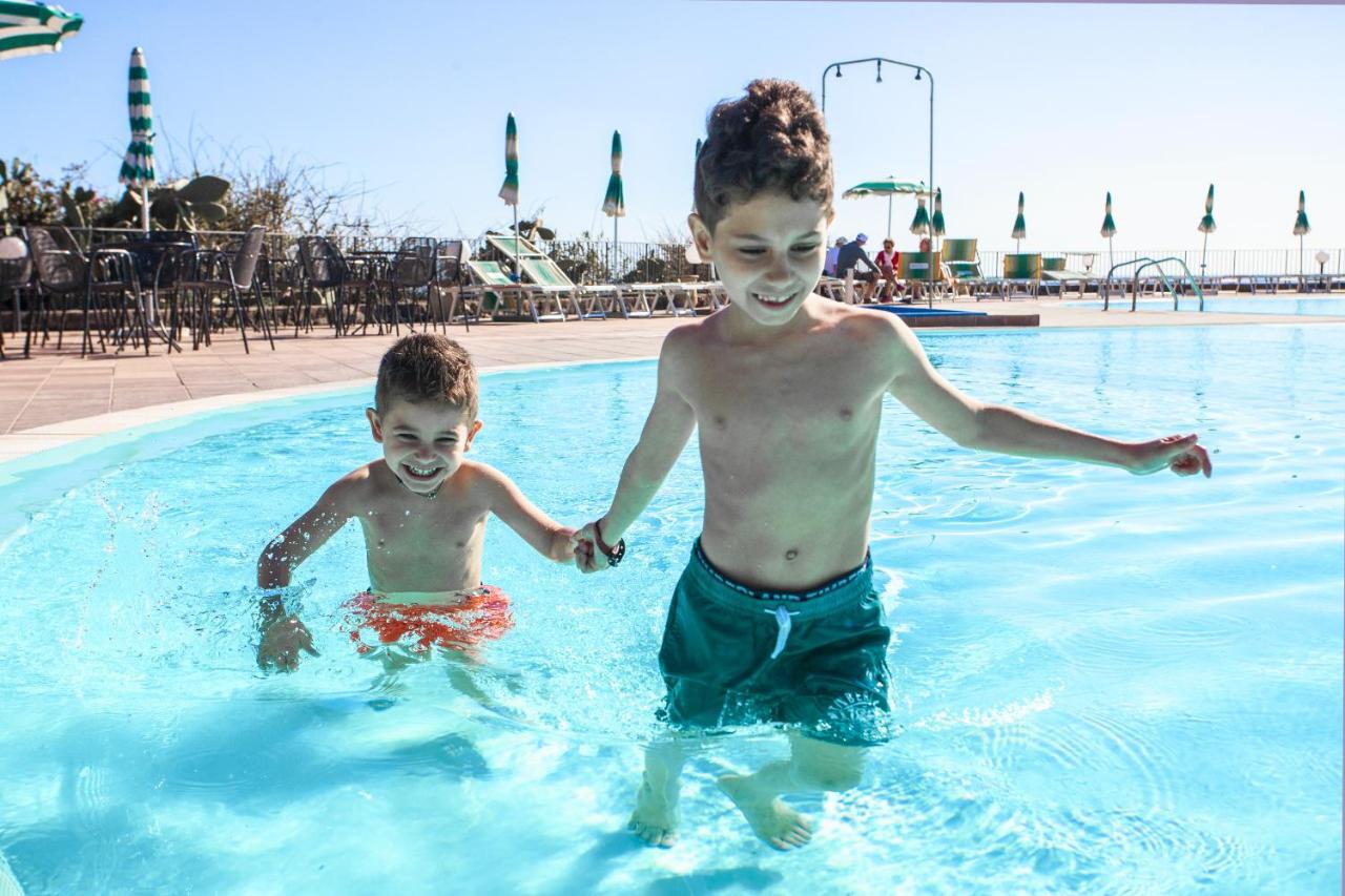 Madonna Delle Grazie Suvaki Resort מראה חיצוני תמונה